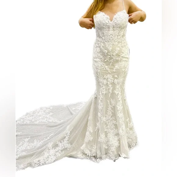 Essense of Australia D3372 - Picture 2 of 6